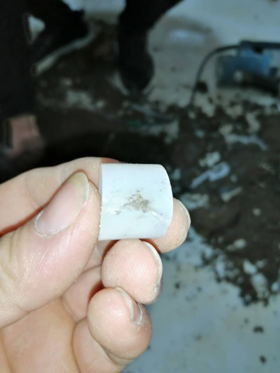 交口家里地暖漏水了怎么办？